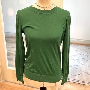 Banana Republic Forever Sweater - Medium